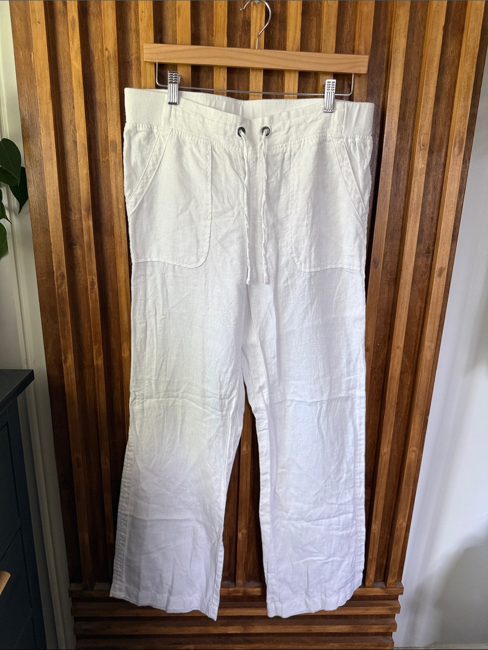 Athleta Riverie Wide Leg 100% Linen Trouser. Size 10